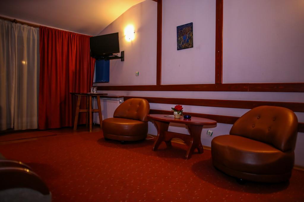 Hotel Silva Vatra Dornei Ngoại thất bức ảnh